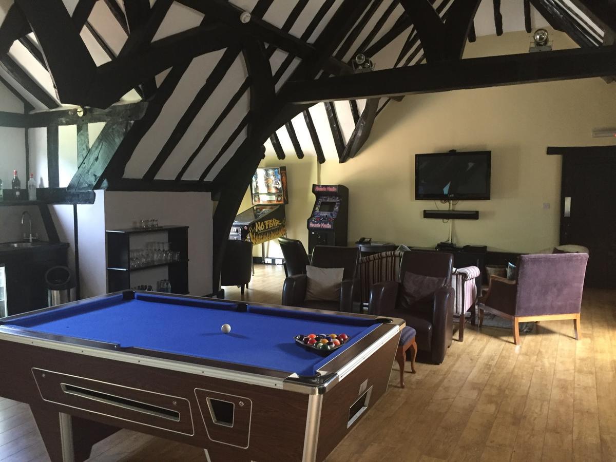 Hever Hotel Эденбридж Экстерьер фото