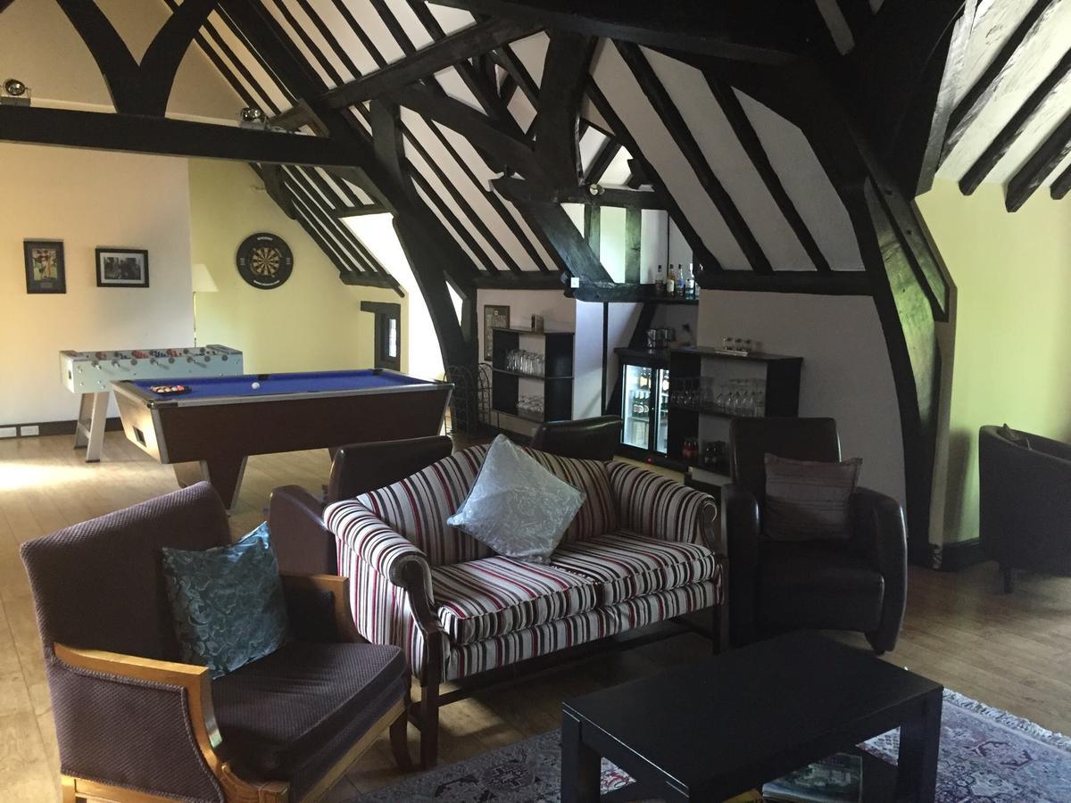Hever Hotel Эденбридж Экстерьер фото
